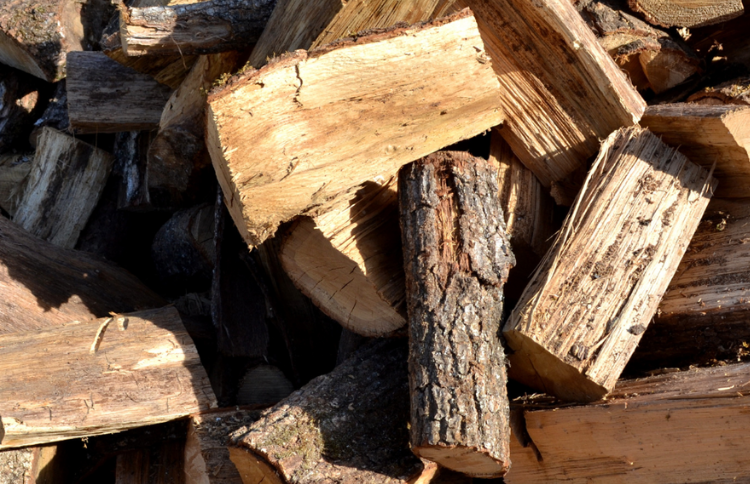 Split and dried firewood